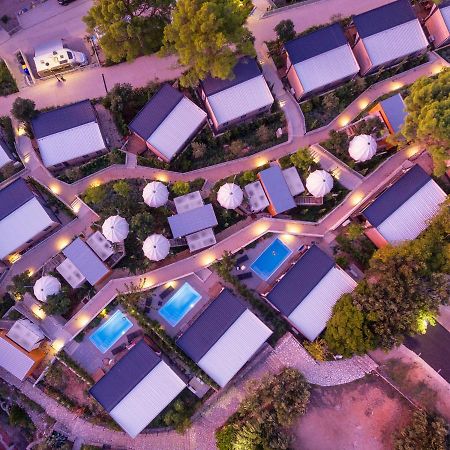 Medora Orbis Mobile Homes & Glamping Podgora Eksteriør bilde
