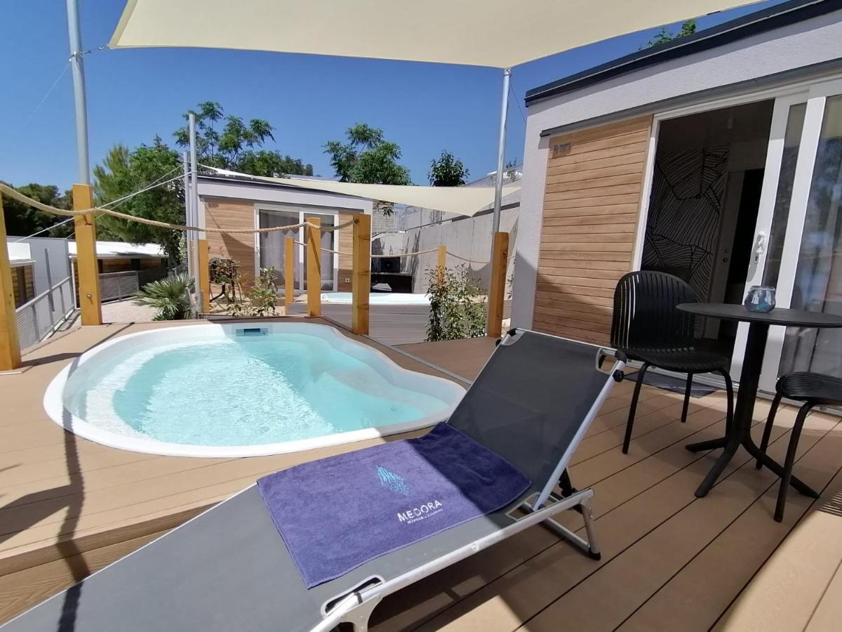 Medora Orbis Mobile Homes & Glamping Podgora Eksteriør bilde