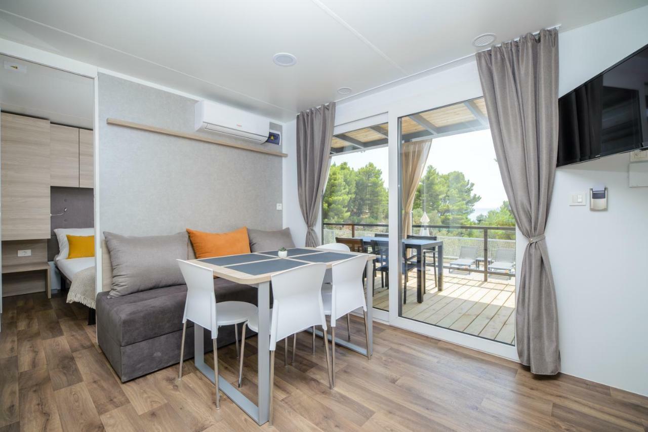 Medora Orbis Mobile Homes & Glamping Podgora Eksteriør bilde